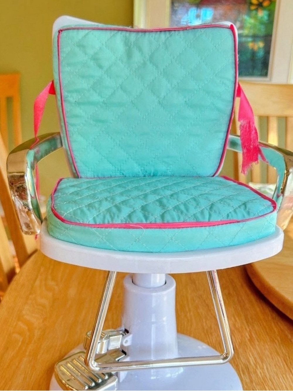 My Life As - Beauty Salon Quilted Chair - Turquoise & Pink